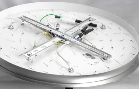 Потолочный светильник буше круглый Lussole Como LSA-5603-07 (220V, IP21)