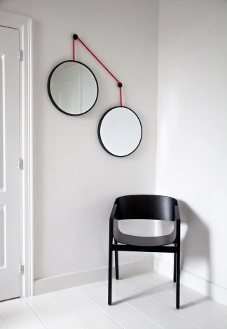 Balance S Black 2 зеркала по 30см на красном шнуре Art-Zerkalo SM200RBL 13879