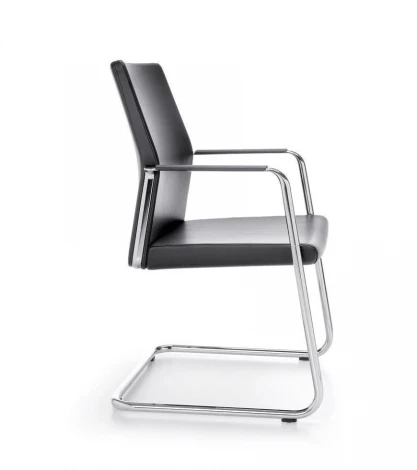 Кресло для посетителей MyTurn 21V Profim Натуральная кожа S-10