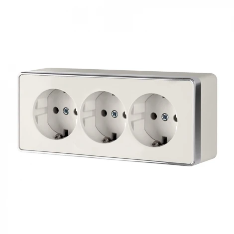 Розетка тройная с заземлением и шторками Gallant (слоновая кость) Werkel W5073103 (a051554)