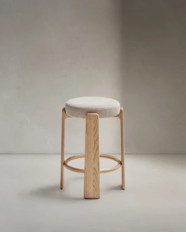 Granite Барный табурет из бежевого шенилла и массива ясеня в натуральной отделке 75 см La Forma (ex Julia Grup) 420269