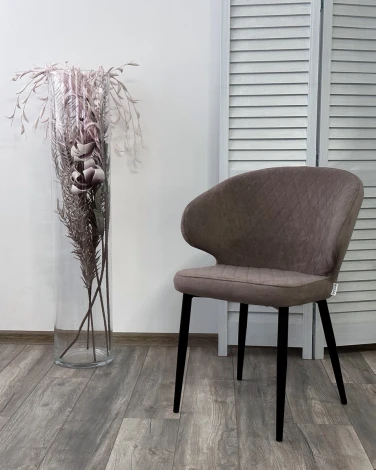 Стул ХИЛТОН, цвет B5 Капучино, велюр / черный каркас М-City 472M05593