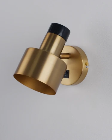 Спот с выключателем Moderli Goldy V11313-1W (220V)