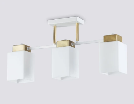 Потолочная люстра на штанге Ambrella TRADITIONAL TR303045 (220V)