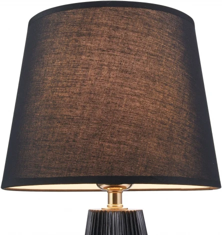 Интерьерная настольная лампа Maytoni Calvin Table Z181-TL-01-B (220V)