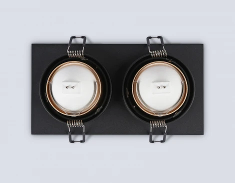 Встраиваемый точечный светильник Ambrella Techno Spot TN102833 (220V)