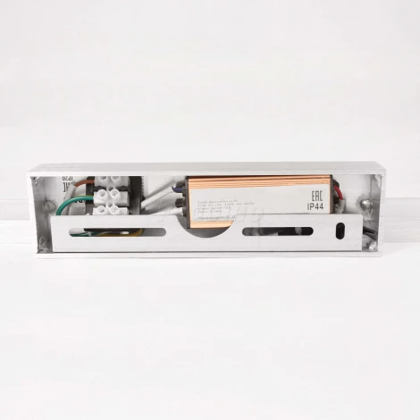 Настенный светильник Eurosvet Sankara LED серебристая (MRL 16W 1009 IP20)