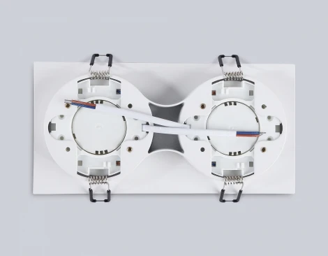 Светильник встраиваемый IP44 Ambrella Techno Spot TN6711 (220V)