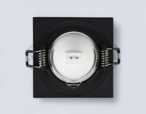 Встраиваемый точечный светильник Ambrella Techno Spot TN102818 (220V)