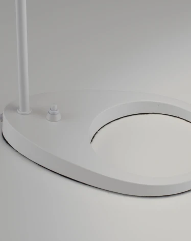 Настольная лампа Moderli Turin V11335-1T (220V, выключатель)