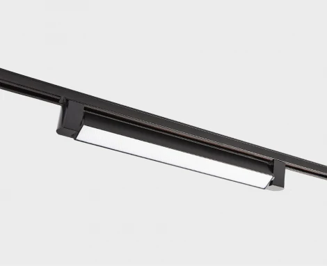 Трековый светильник однофазный 30W 220V Italline IT08-8030 black 3000K (LED)