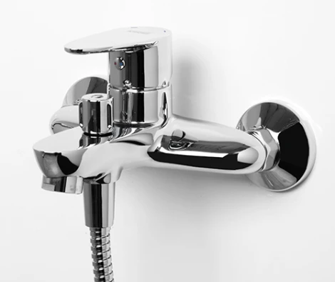 Смеситель Wasserkraft Leine 3501 для ванны с душем