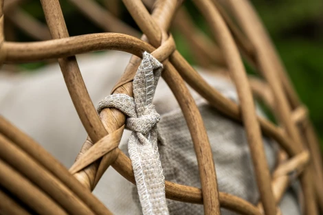 "Венеция" подвесное кресло-кокон из искусственного ротанга, цвет соломенный с бежевой подушкой 4SIS арт.УТ-00009382