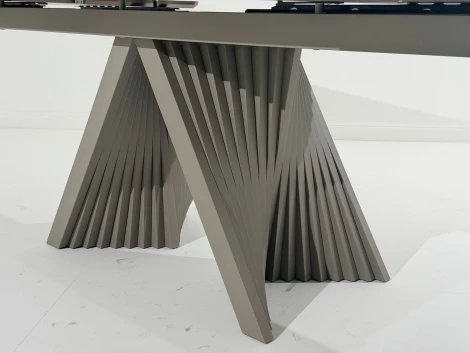 Стол ГАМЛЕТ 200 цвет Гластонбери (Glastonbury Savia Matt), керамика / Латте каркас M-City 64765