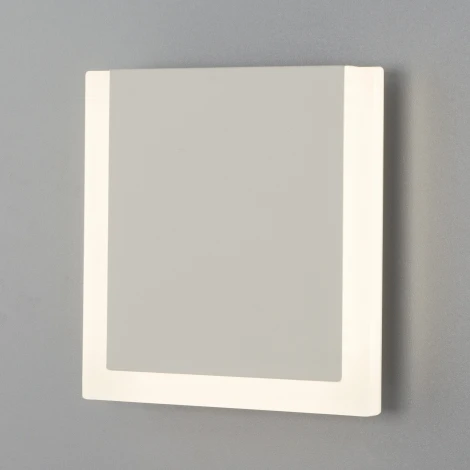 Настенный светильник Eurosvet Radiant 40146/1 LED белый