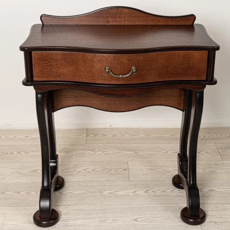 Стол туалетный Джульетта орех Л от фабрики Mebelik