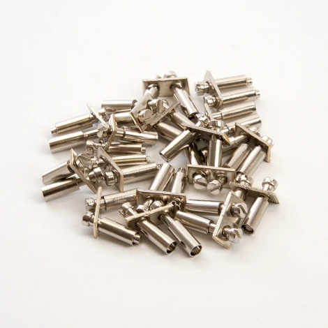 Центральная перемычка для ЗНИ 2,5 мм Stekker 49129