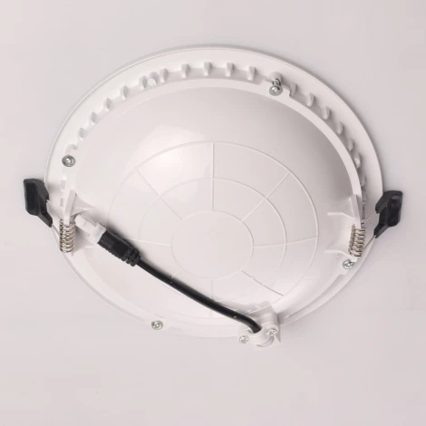 Встраиваемый точечный светильник DeMarkt Стаут 702012201 (LED)