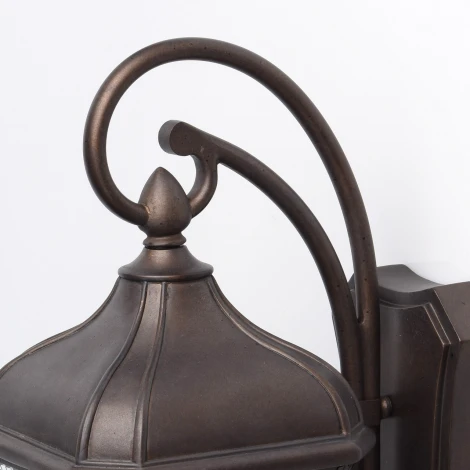 Настенный фонарь уличный Chiaro Шато 800020303