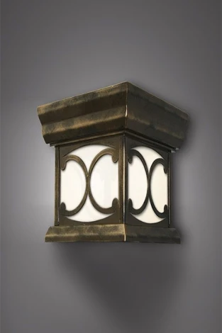 Настенный фонарь уличный Русские фонари Варна 370-13/bbc-11 (220V, ковка, IP54)