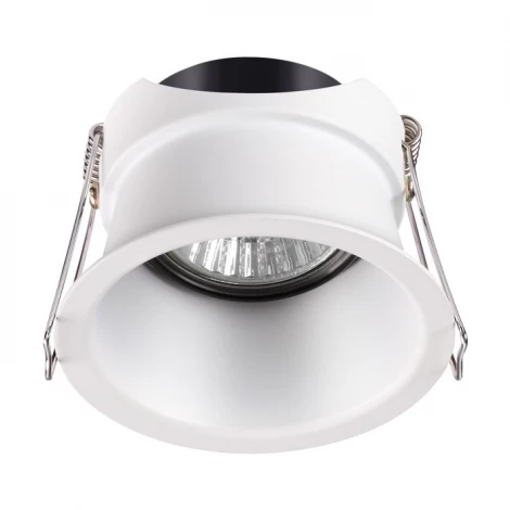 Встраиваемый точечный светильник Novotech Butt 370446 (220V)