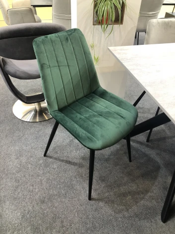 Обеденный стул M-City FLIP лесная зелень, велюр G108-65