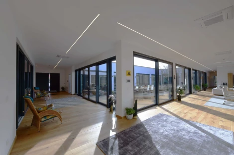 Гибкая светодиодная лента 2835-140-24В-2700-6500К-5м силикон Deko-Light 840379