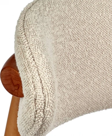 Стул полубарный Lucas латте букле с ножками цвета орех Bradexhome арт.RF 0549