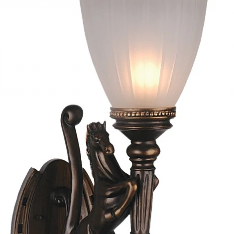 Настенный светильник уличный Favourite Guards 1334-1W (220V, факел, животные, IP44)