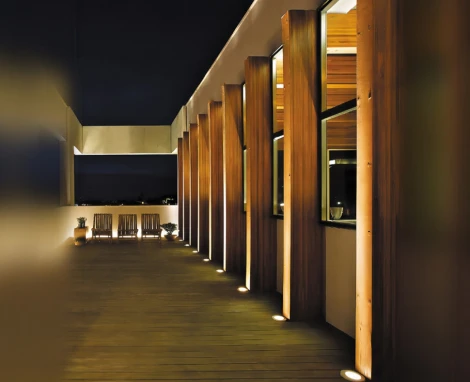 Встраиваемый светильник уличный Italline IT8310