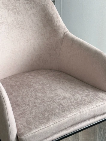 Стул M-City АЛИСТЕР, цвет RAIN 2 какао велюр / черный каркас