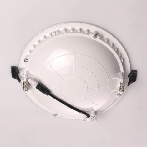 Встраиваемый точечный светильник DeMarkt Стаут 702011901 (LED, 220V)