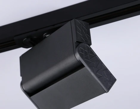 Трековый однофазный светодиодный светильник Downlight Ambrella Track System GL6814 (220V)