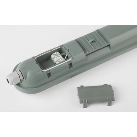 Линейный светильник светодиодный SPP-201-0-65K-036 (220V, IP65)