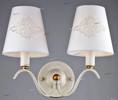 Бра Maytoni Elegant 15 ARM227-02-W