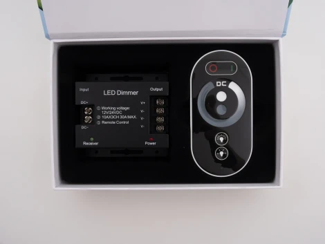 Контроллер с пультом 30A LEDS POWER 003931