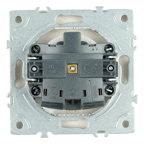 Розетка с заземлением с защитной крышкой (кашемир, soft touch) Stekker Эмили 49907