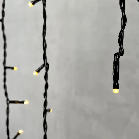 Гирлянда Бахрома 3,1 x 0,5 м тепло-белая 24В, 150 LED, провод черный ПВХ, IP54 Laitcom PIL150-11-1WW