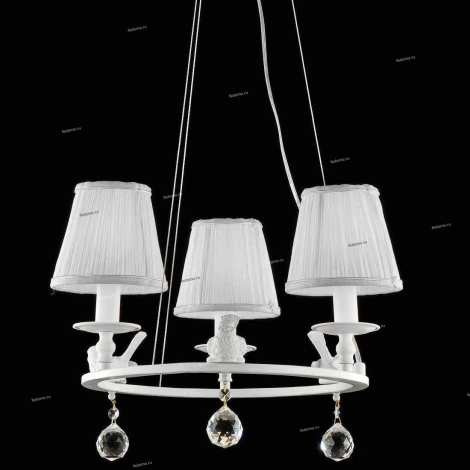 Подвесная люстра Maytoni Voyage ARM112-03-W