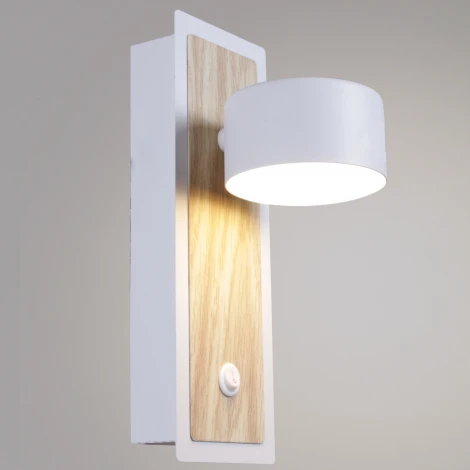 Настенный светильник с выключателем Reluce 12540-0.2-01 WH+WOOD