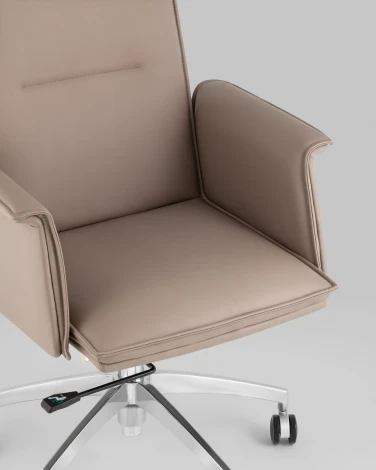 Кресло офисное TopChairs Regenta бежевый