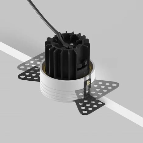 Встраиваемый светильник под гипсокартон Maytoni Round DL058-7W4K-TRS-BS (LED, 220V, круглые)