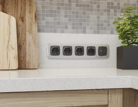 Рамка Ambrella Volt OMEGA Ecta (Серебро глянец) 2-ая OF140402