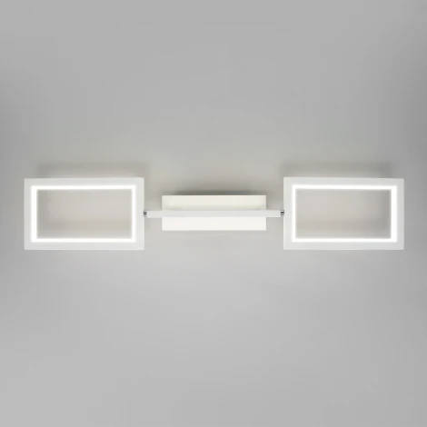 Потолочная люстра Eurosvet Maya 90223/3 белый