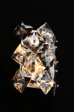 Настенный светильник Renacia APL.827.01.02