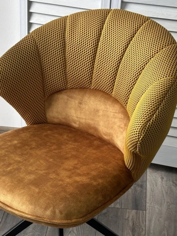 Стул ASTRA 360 град. поворот Желтый Sonic 68 ткань / 7525-132 велюр / черный каркас, ®DISAUR (арт.621M05766)