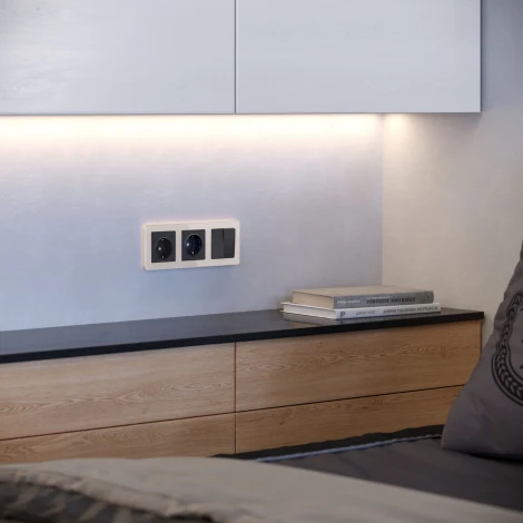 Рамка на 3 поста Acrylic (айвори) Werkel W0032743 (a060539)