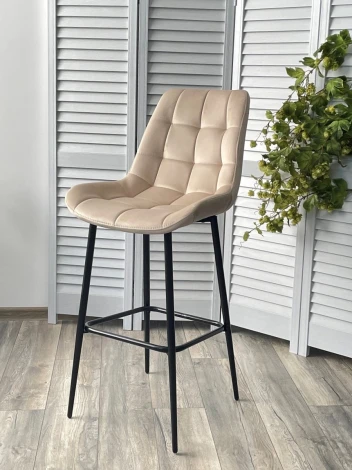Барный стул ХОФМАН, цвет H-06 Бежевый, велюр / черный каркас