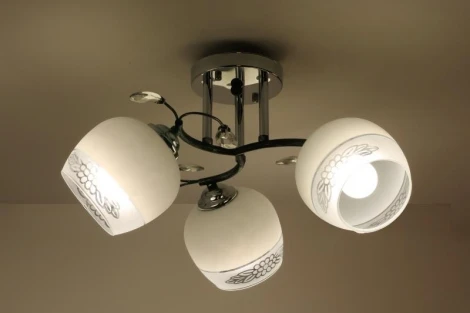 Потолочная люстра Lampex Birma 820/3