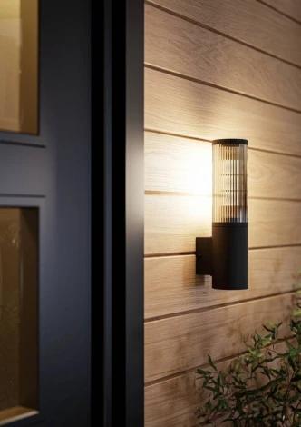 Уличный настенный светильник Eglo Salle 901033 1X15W (E27), IP54 алюминий, пластик, чёрный/пластик, полупрозрачный